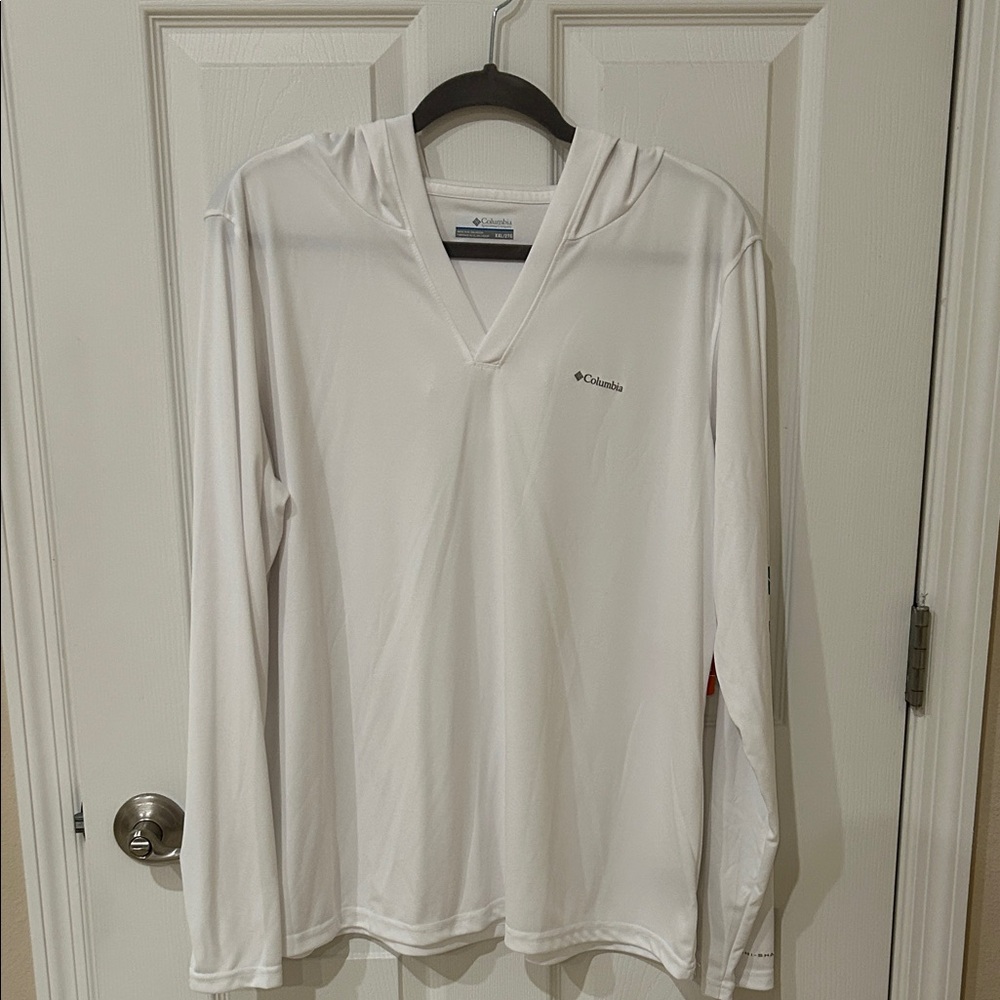 Columbia Classic White Pullover Hoodie rapid creek Omni shade